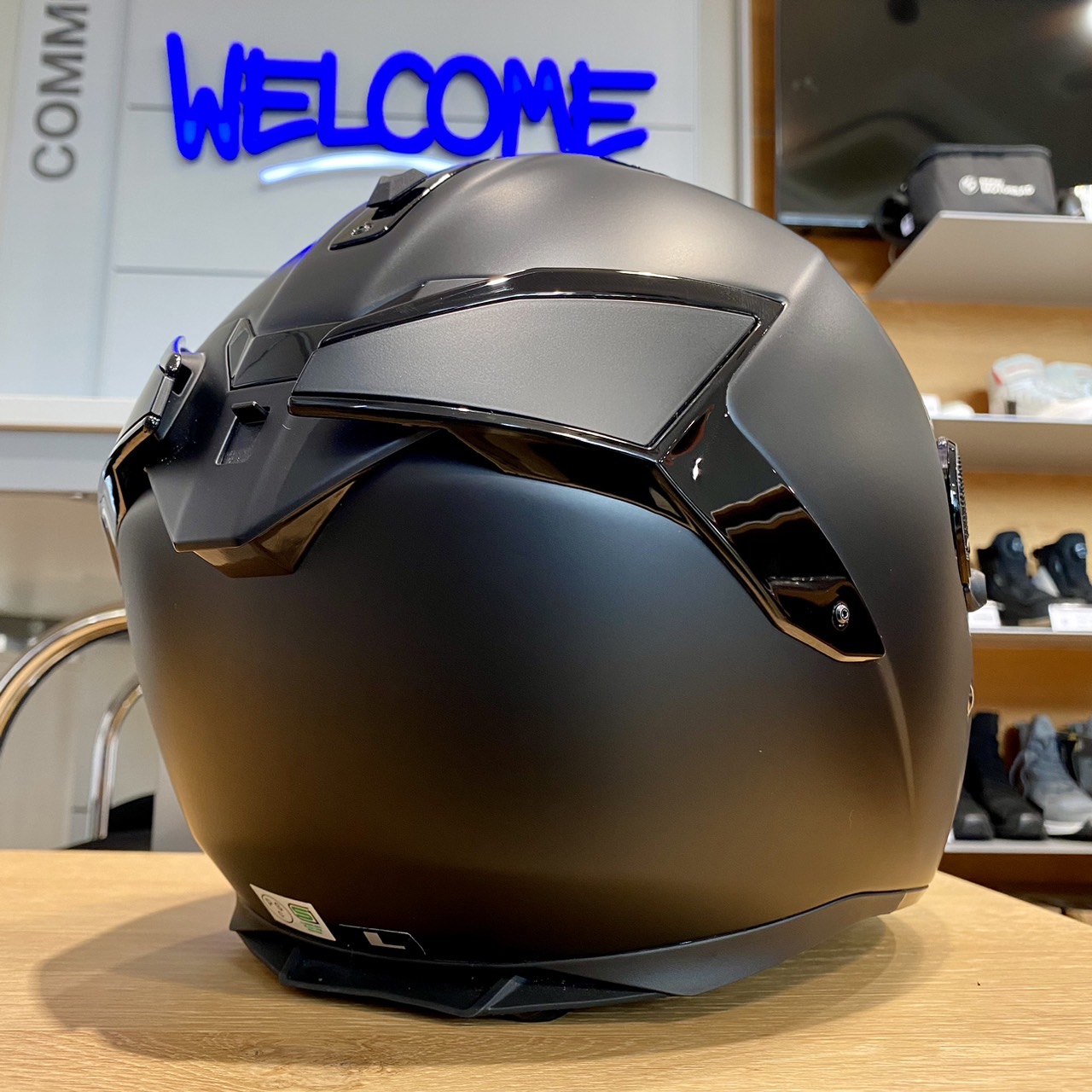 Xomo \Xomo(ゾモ)カーボンヘルメットが入荷しました😎/